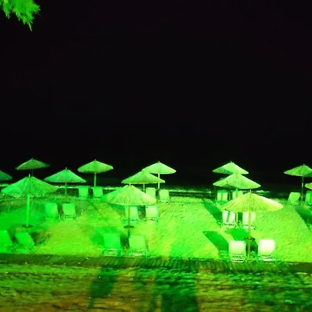 Thassos Grand يميناريا