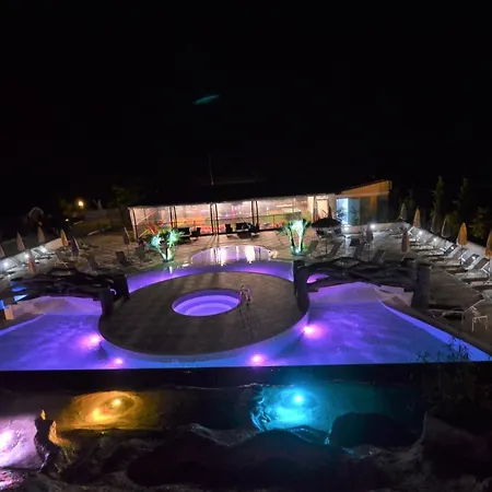 Thassos Grand