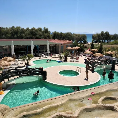 فندق Thassos Grand يميناريا
