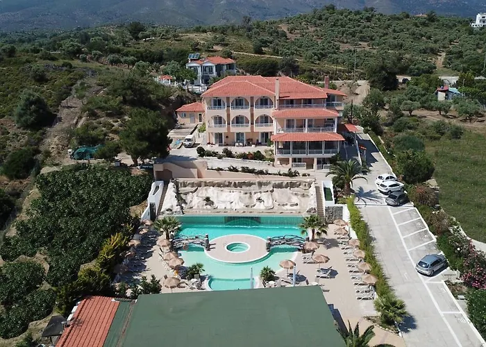 Thassos Grand يميناريا