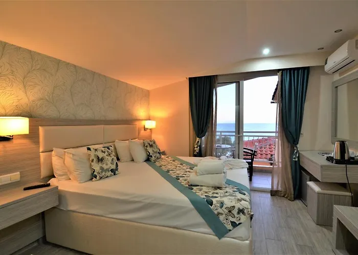 Thassos Grand 4* يميناريا